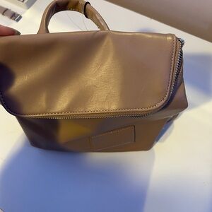 Elegant Tan Leather Women's Bag